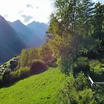 Nyaraló Murmeleloch - Cosy Mountain View - Heiligenblut 15 Min Walk